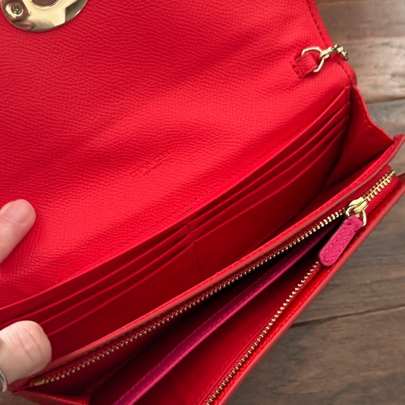 Coach Chain Crossbody Wallet - Picture 4 of 6